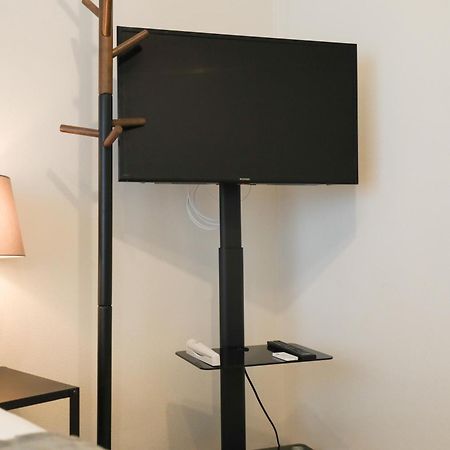Hakata Apartment Fukuoka  Exteriör bild